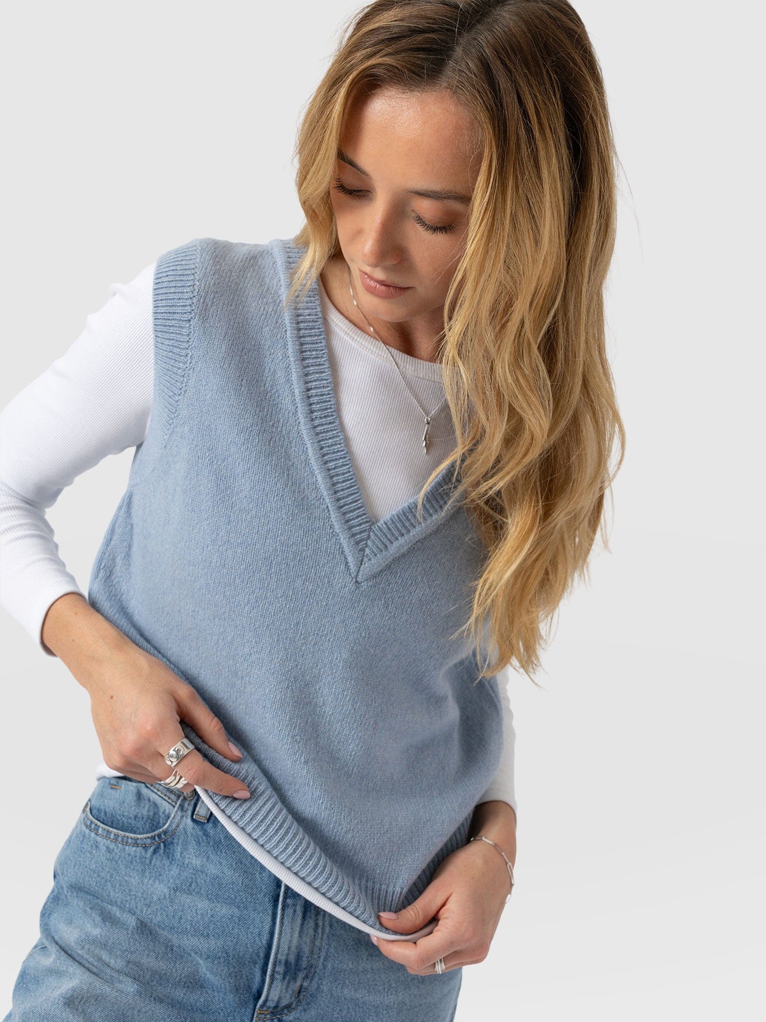 Oxford Cashmere V Neck Sleeveless Knit - Blue - Women's Jumpers | Saint + Sofia® EU