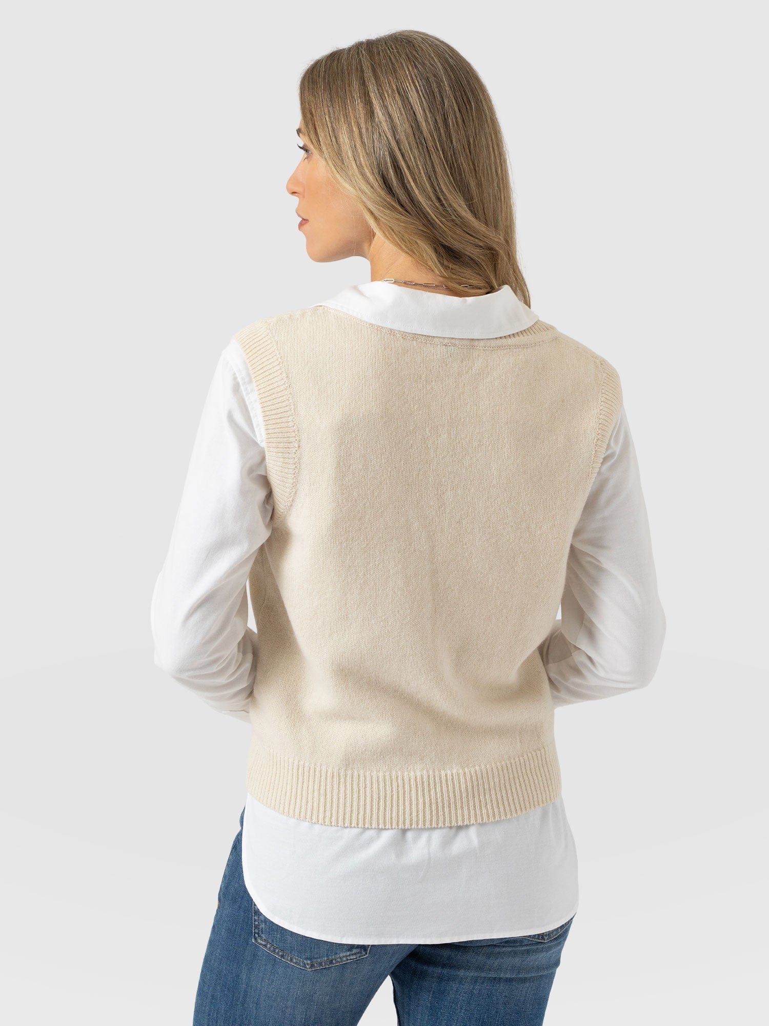 Oxford Cashmere V Neck Sleeveless Knit - Cream - Women's Jumpers | Saint + Sofia® EU