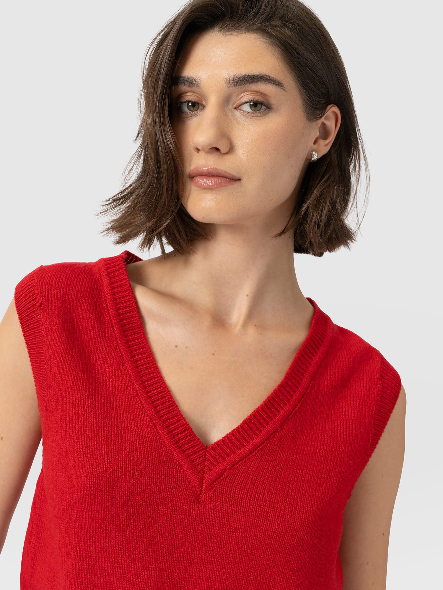 Oxford Cashmere V Neck Sleeveless Knit - Red - Women's Jumpers | Saint and Sofia® EU