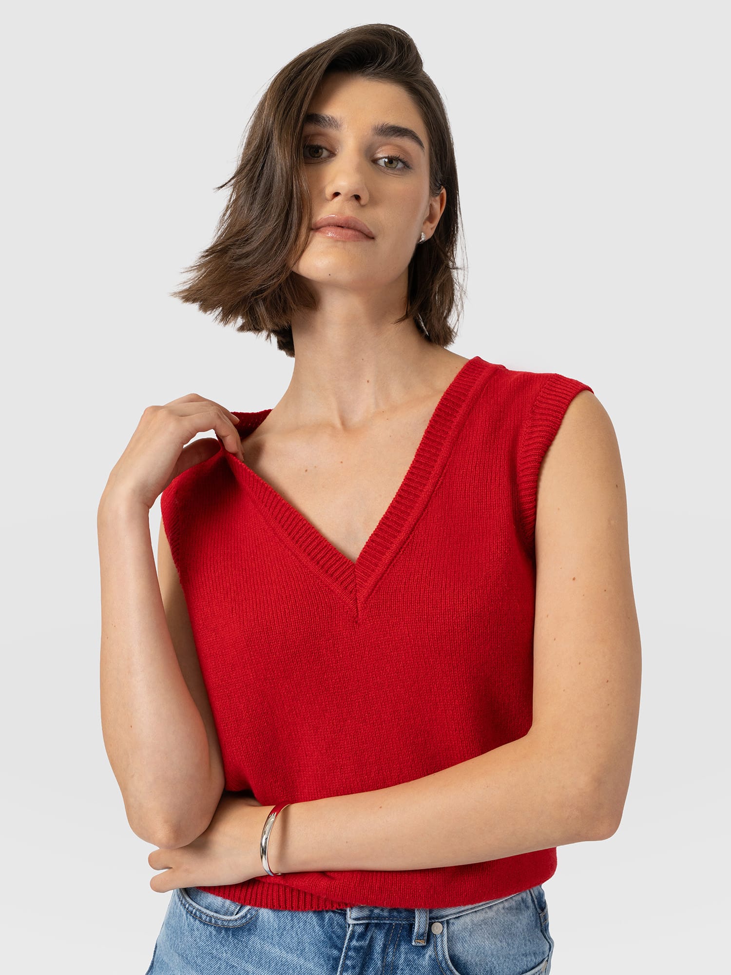 Oxford Cashmere V Neck Sleeveless Knit - Red - Women's Jumpers | Saint and Sofia® EU