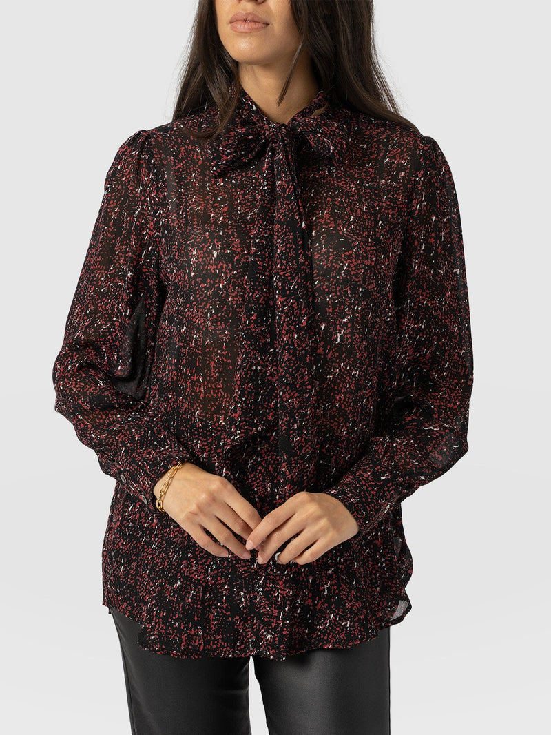 Paxton Pussybow Blouse Red Ditsy Leopard - Women's Blouses | Saint + Sofia® EU