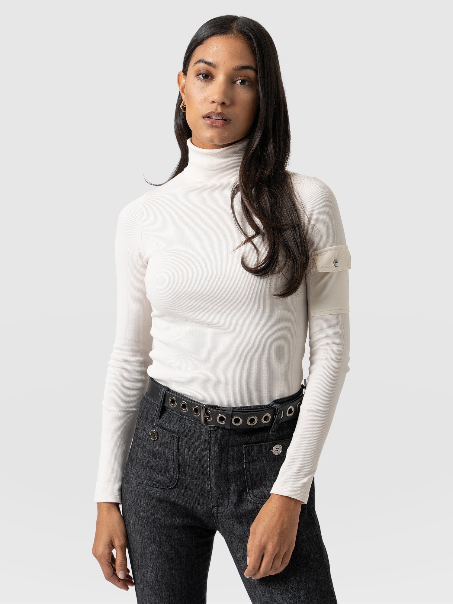 Pocket Roll Neck Cream - Women's Jumpers | Saint + Sofia® EU