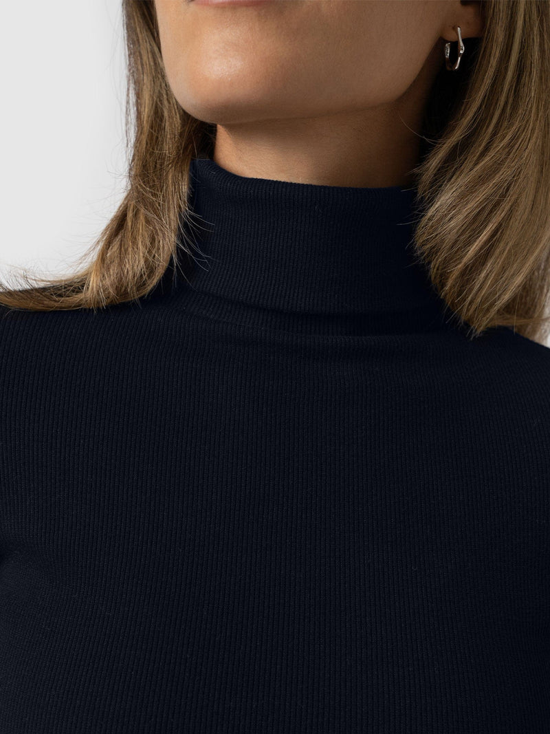 Pocket Roll Neck Navy - Women's Jumpers | Saint + Sofia® EU