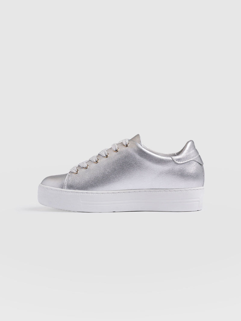 Portland Trainer Silver - Women's Trainers | Saint + Sofia® EU