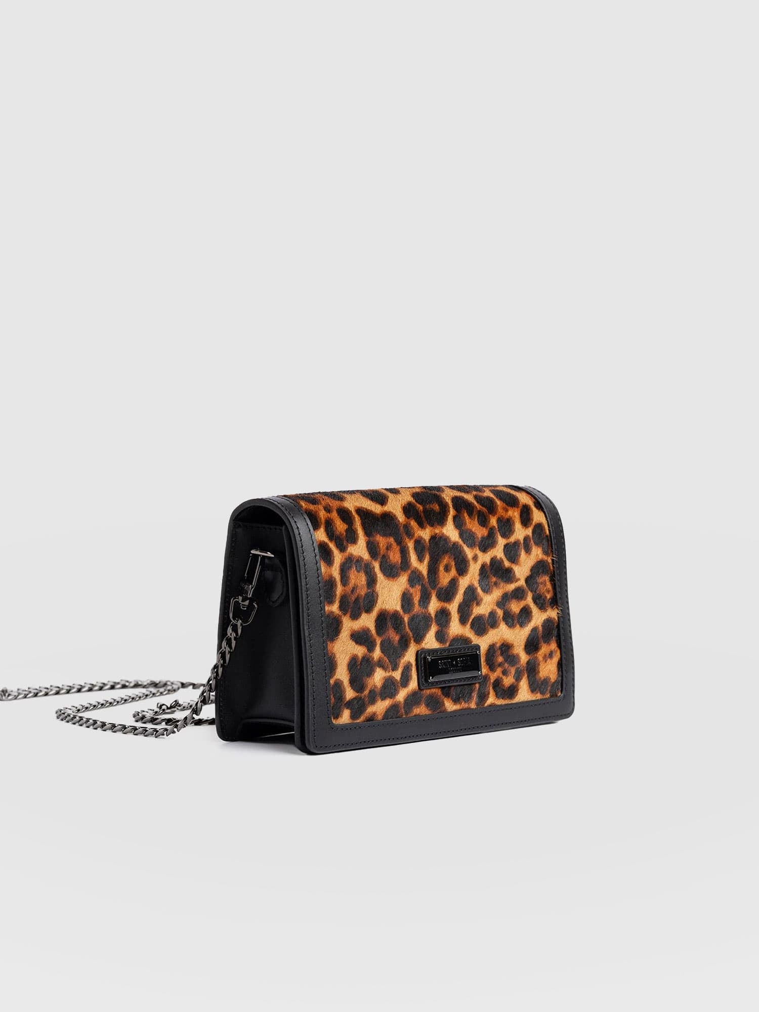 Primrose Wallet on Chain Leopard - Women's Bags | Saint + Sofia® EU