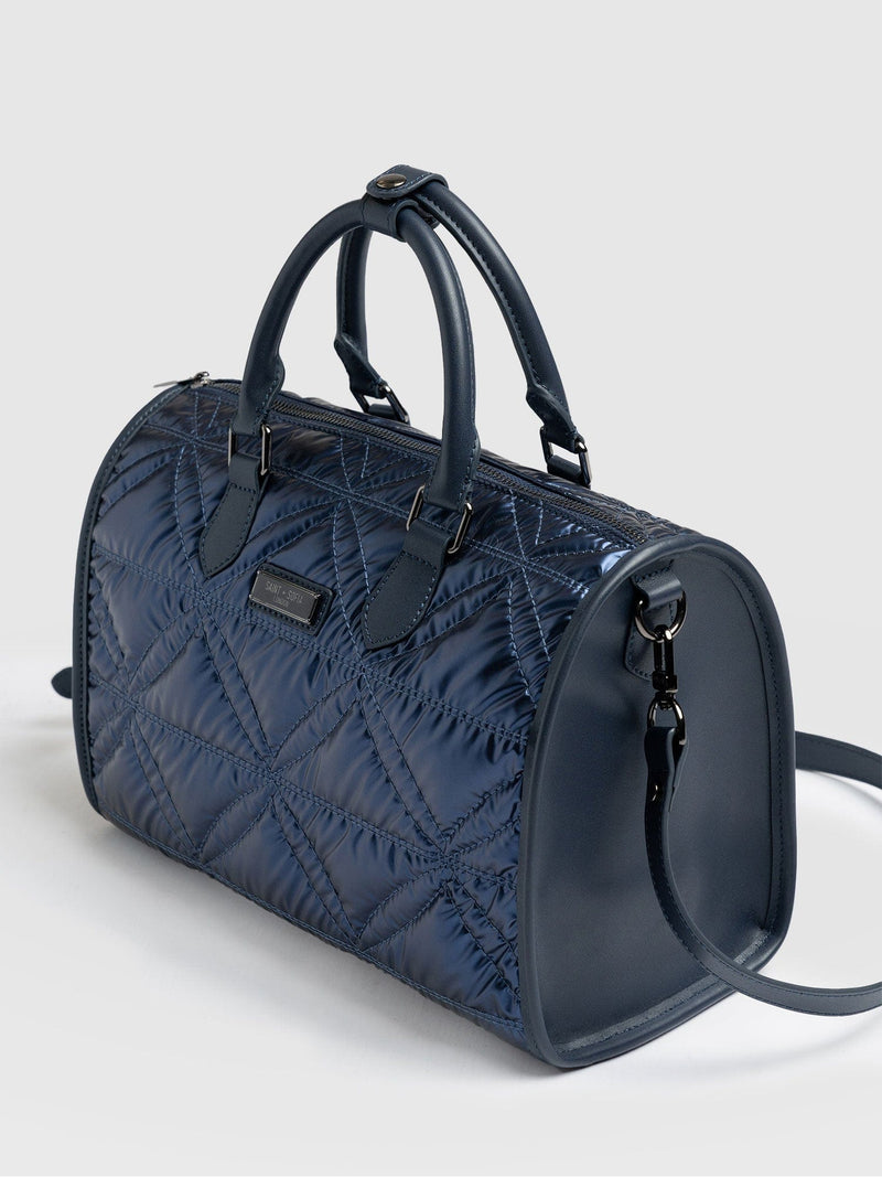 Quilted Maeve Duffle Bag Metallic Navy - Women's Bags | Saint + Sofia® EU