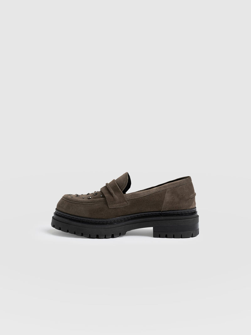 Raine Studded Loafer Taupe Suede- Women's Loafers | Saint + Sofia® EU