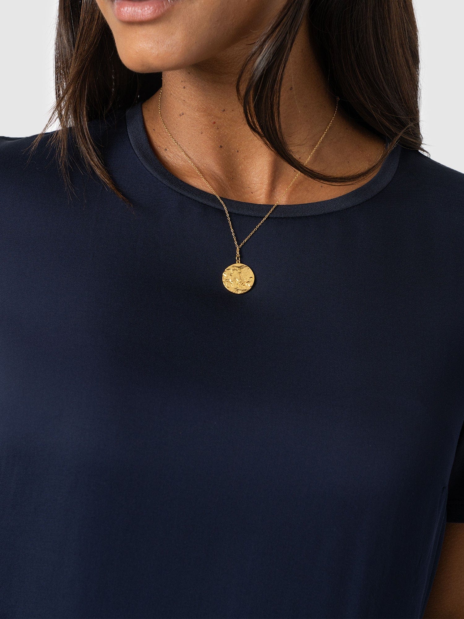 Rayner Contrast Tee Navy - Women's T-Shirts | Saint + Sofia® EU