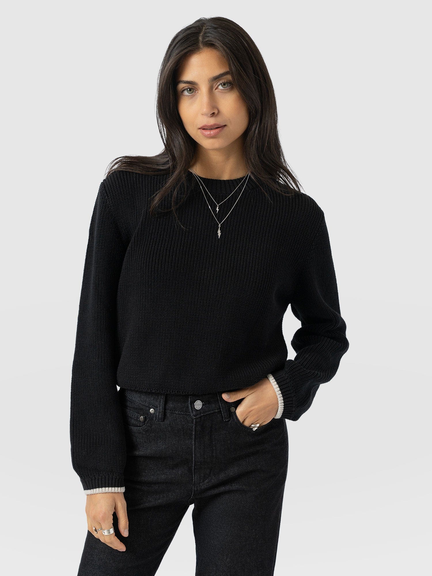 Remy Crop Jumper Black - Women's Jumpers | Saint + Sofia® EU