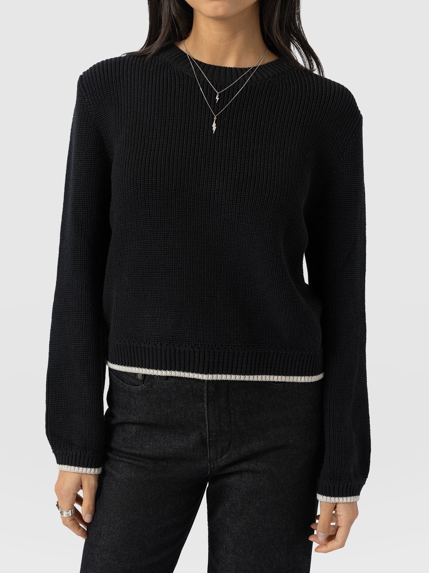 Remy Crop Jumper Black - Women's Jumpers | Saint + Sofia® EU