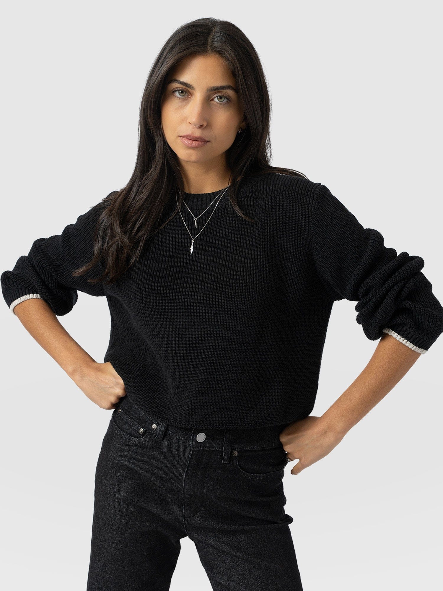 Remy Crop Jumper Black - Women's Jumpers | Saint + Sofia® EU