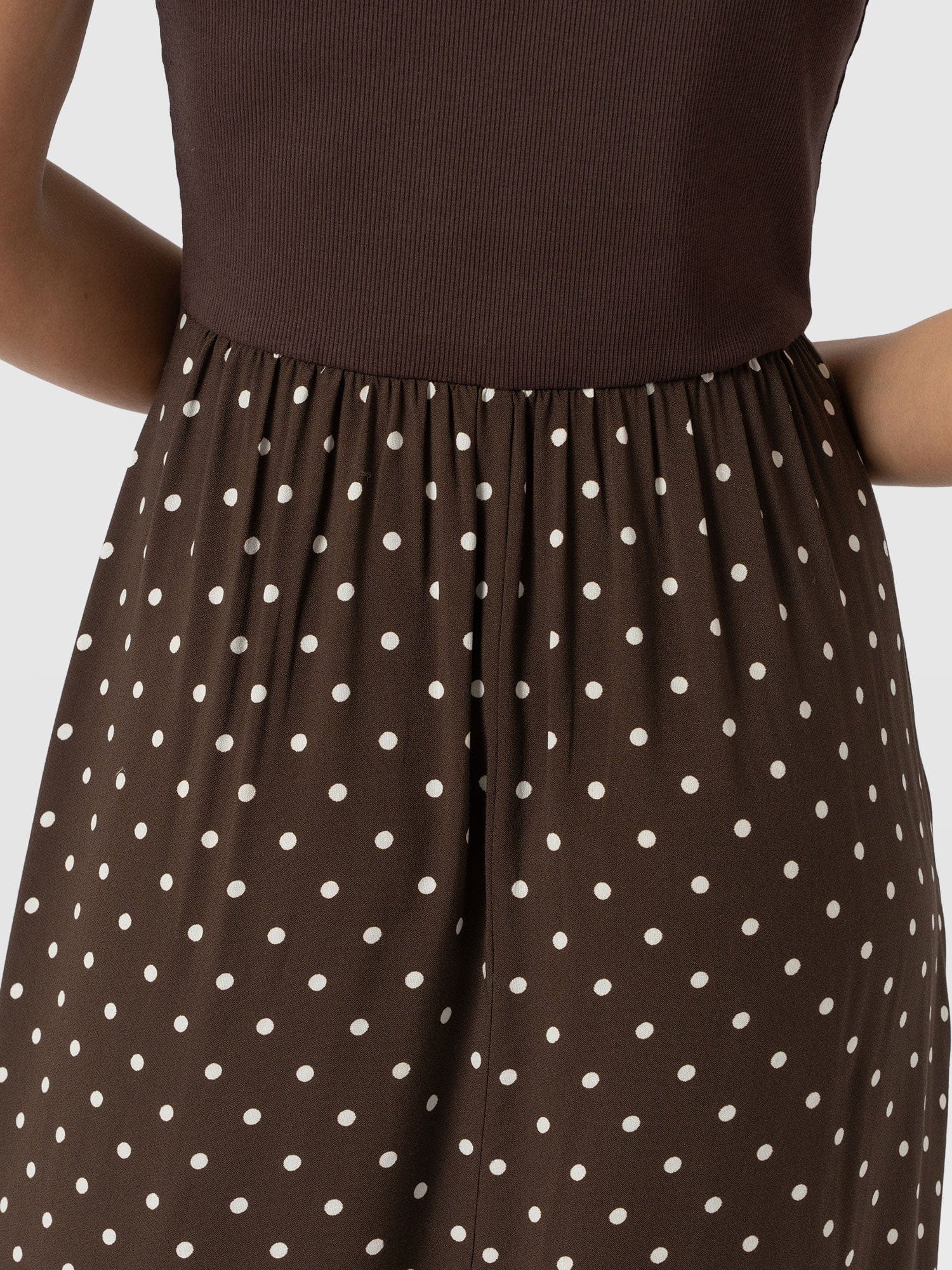 Renee Contrast Frill Dress - Brown Polka Dot - Women's Dresses | Saint + Sofia® EU
