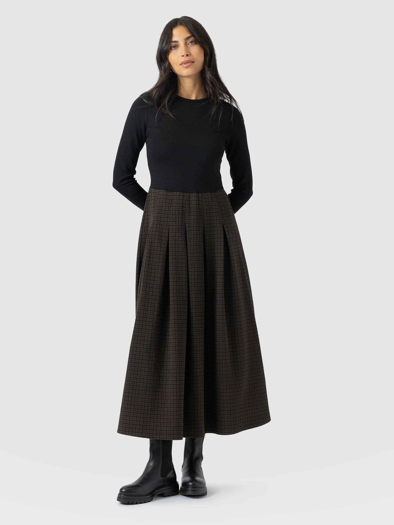 Renee Contrast Long Sleeve Dress - Brown Check - Women's Dresses | Saint + Sofia® EU