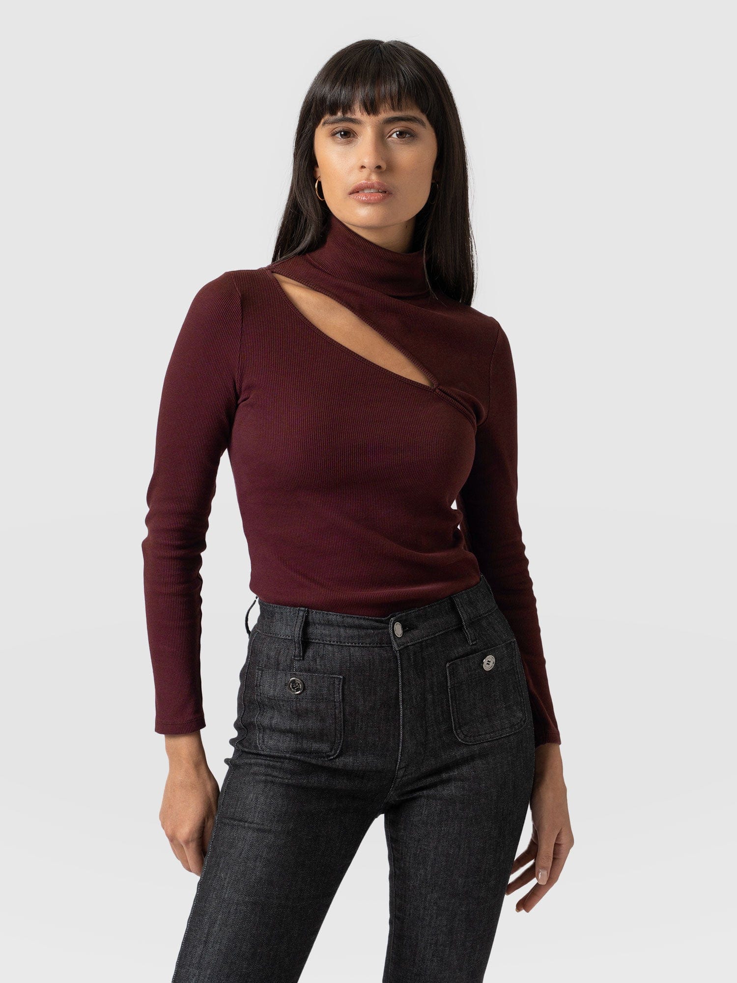 Reveal Roll Neck Burgundy - Women's Sweaters | Saint + Sofia® EU