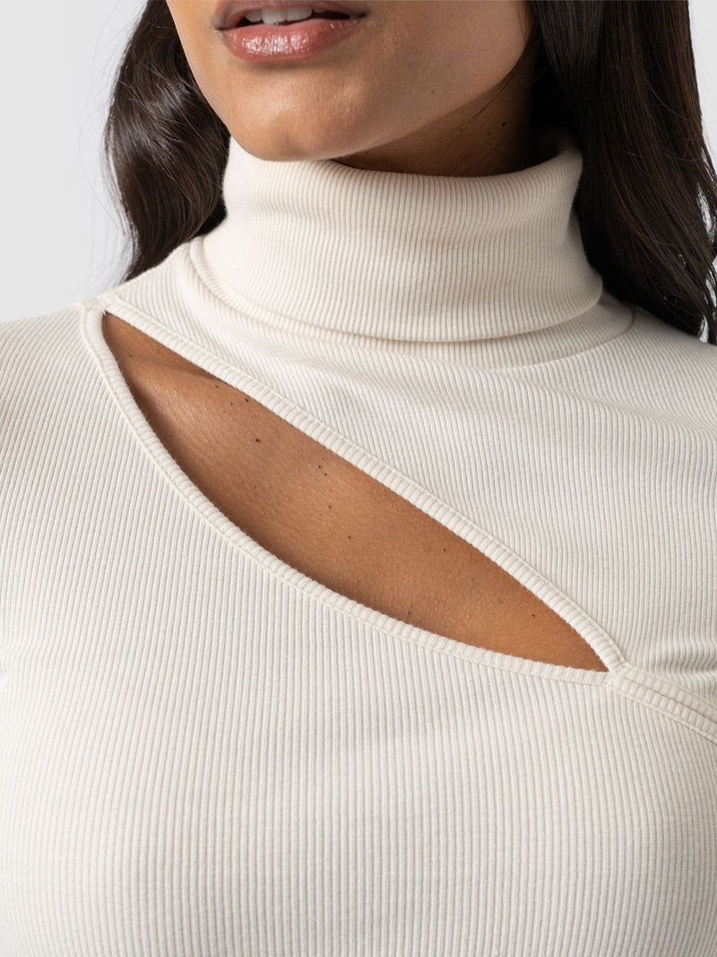 Reveal Roll Neck Cream - Women's Sweaters | Saint + Sofia® EU