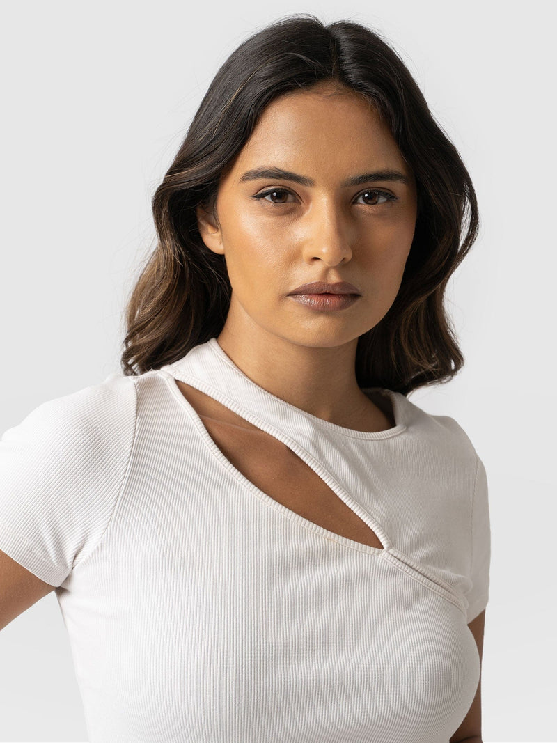 Reveal Tee Cream - Women's T-shirts | Saint + Sofia® EU