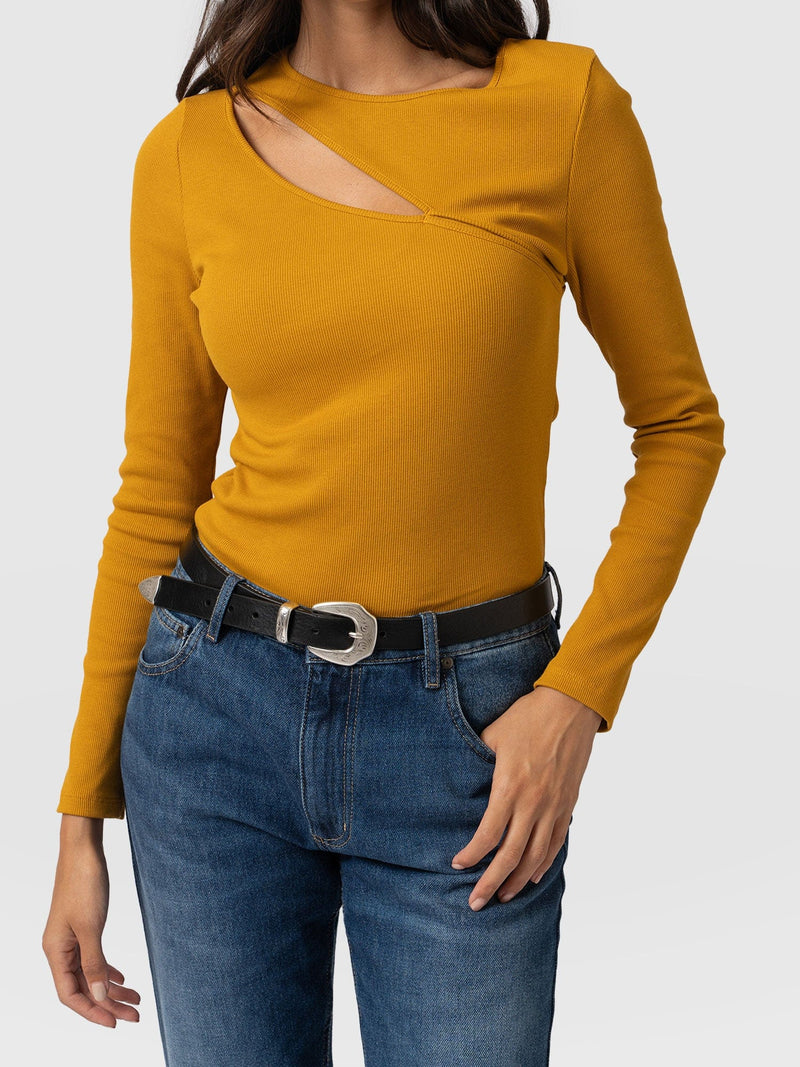 Reveal Tee Long Sleeve Ochre - Women's T-shirts | Saint + Sofia® EU