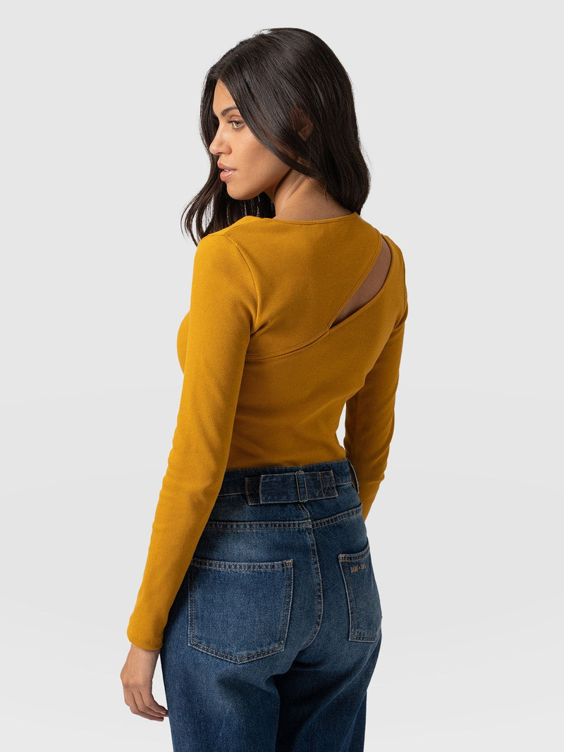 Reveal Tee Long Sleeve Ochre - Women's T-shirts | Saint + Sofia® EU