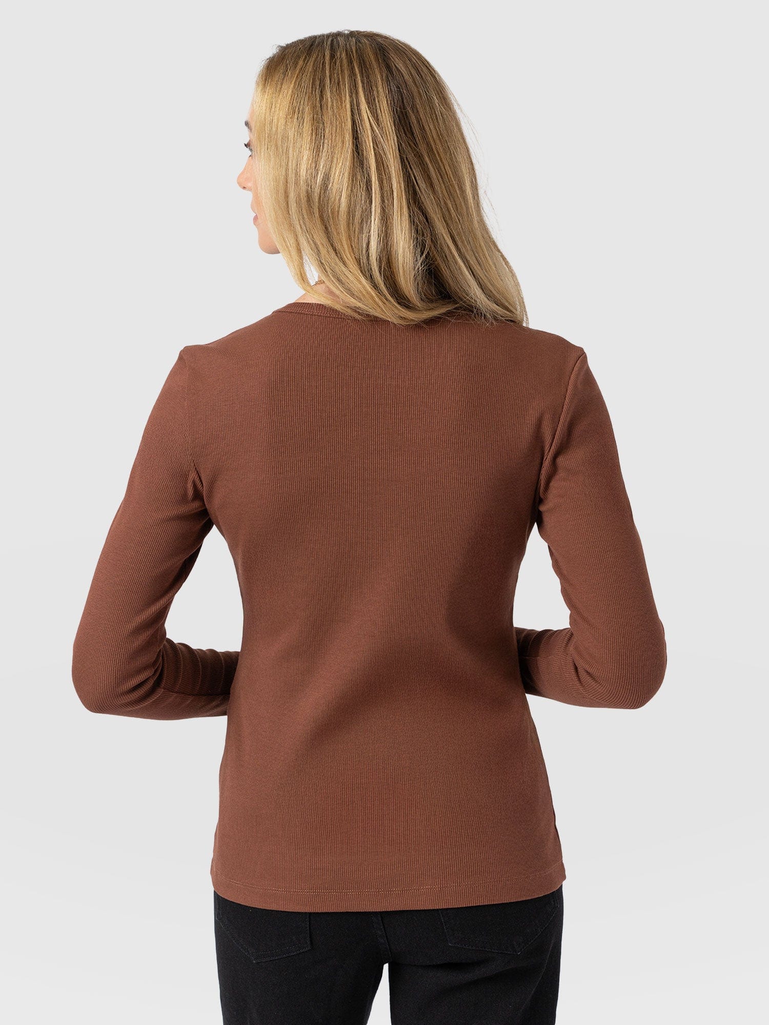 Ribbed Long Sleeve Tee - Russet Brown - Women's T-shirts | Saint + Sofia® EU