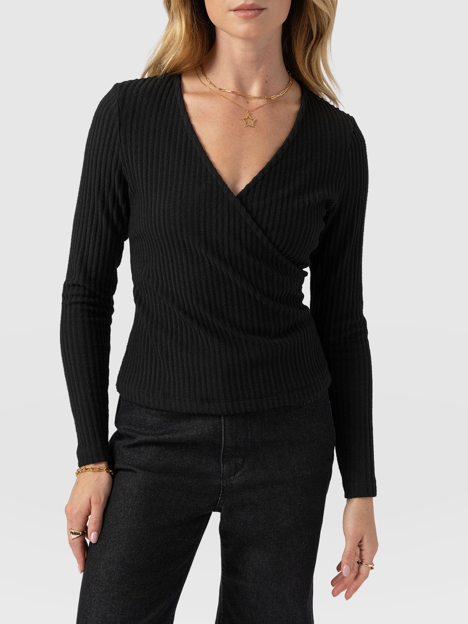 Rosa Wrap Tee Long Sleeve - Black Rib - Women's T-shirts | Saint + Sofia® EU