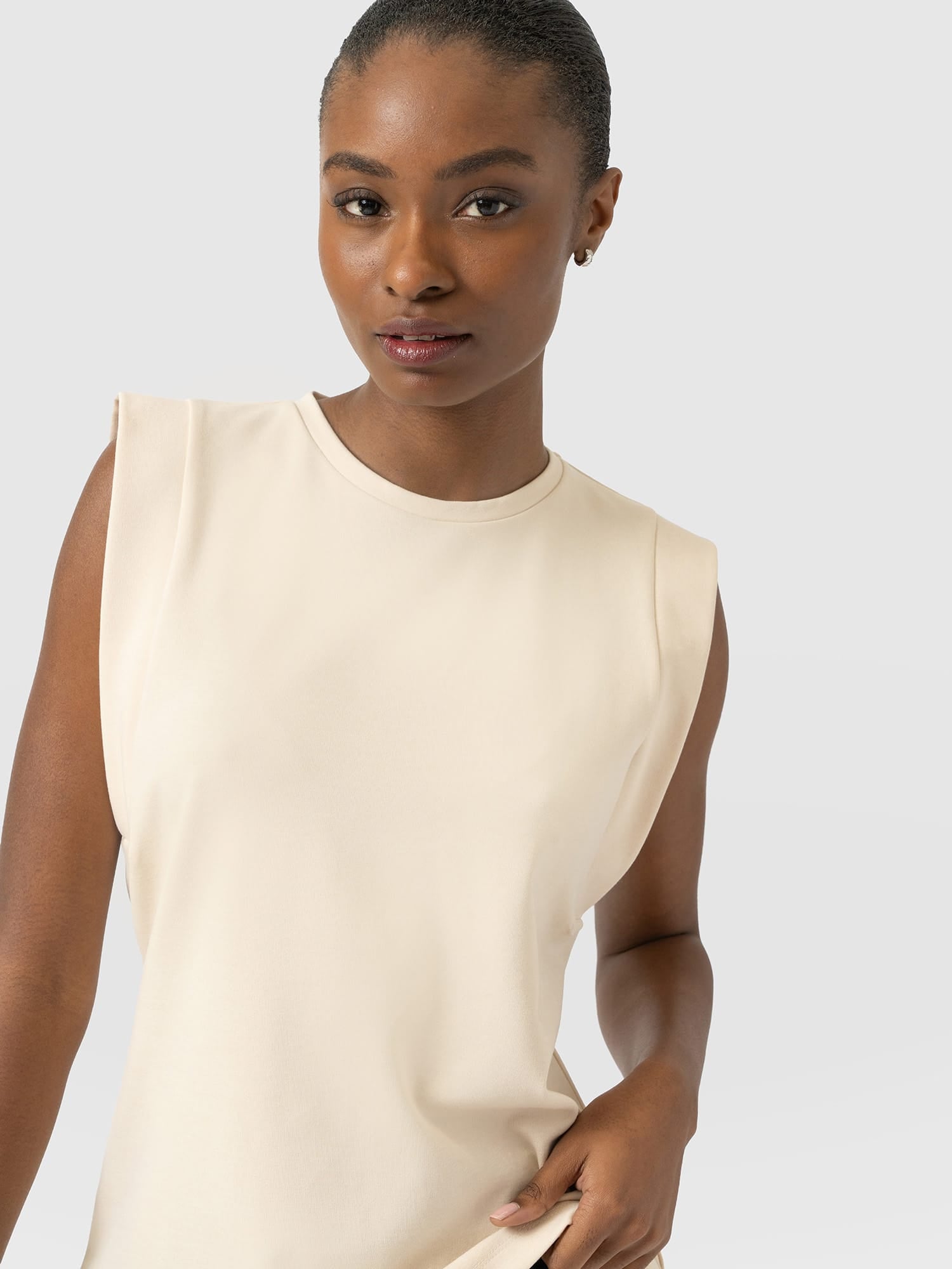 Rowan Tee - Cream - Women's T-shirts | Saint and Sofia® EU