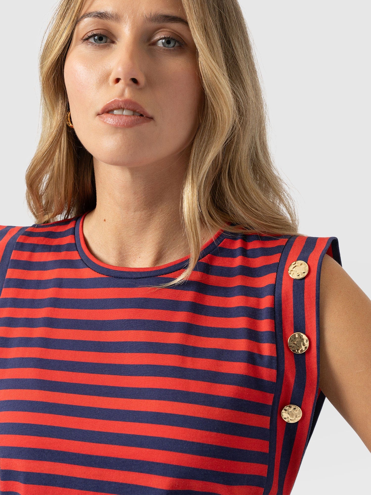 Rowan Tee - Red/Navy Stripe - Women's T-shirts | Saint + Sofia® EU