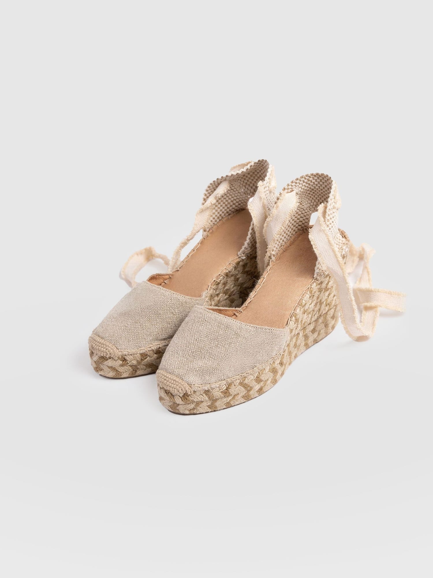 Rowe Espadrille Tie Wedges - Cream - Women's Sandalss | Saint + Sofia® EU