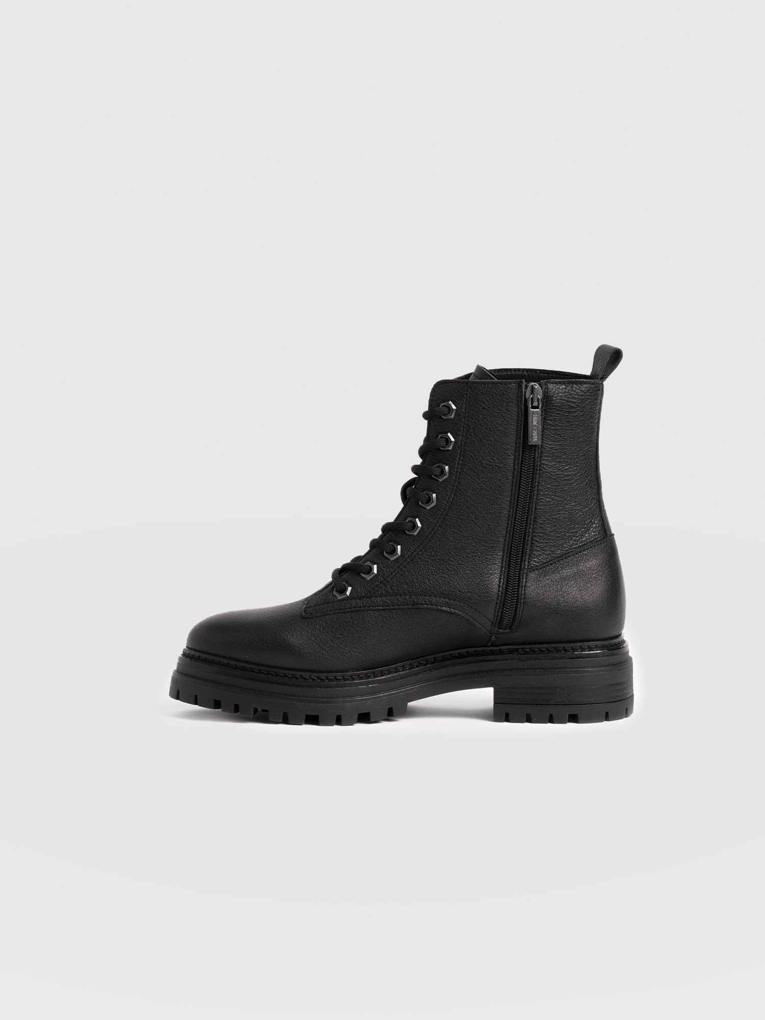 Roxie Biker Boot - Black - Women's Shoes | Saint + Sofia® EU