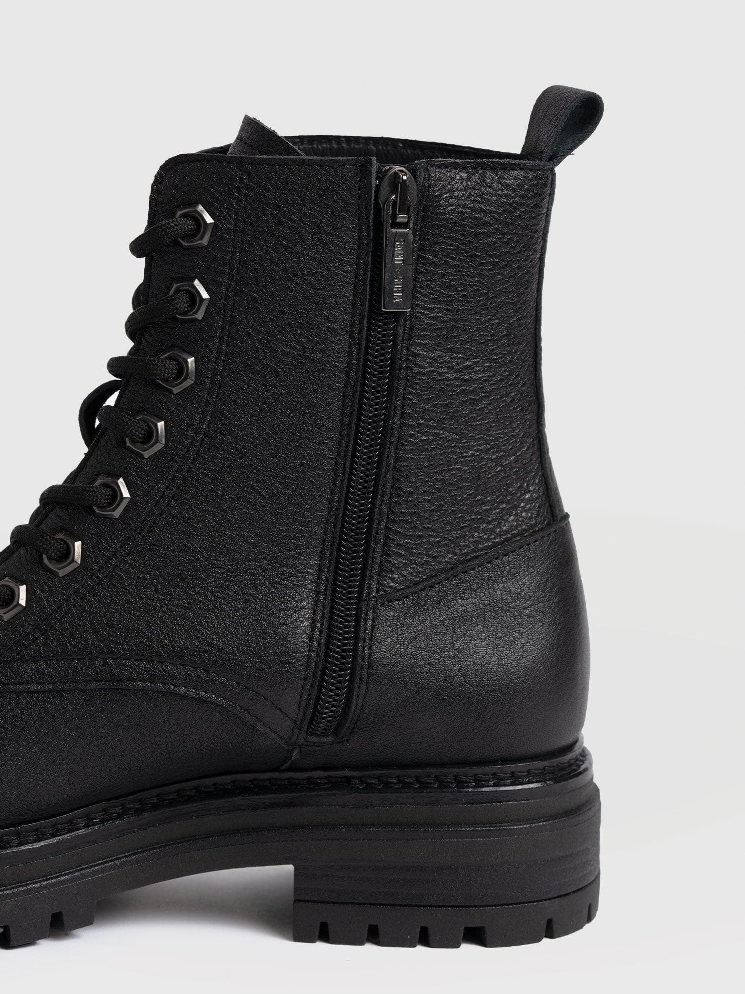 Roxie Biker Boot - Black - Women's Shoes | Saint + Sofia® EU