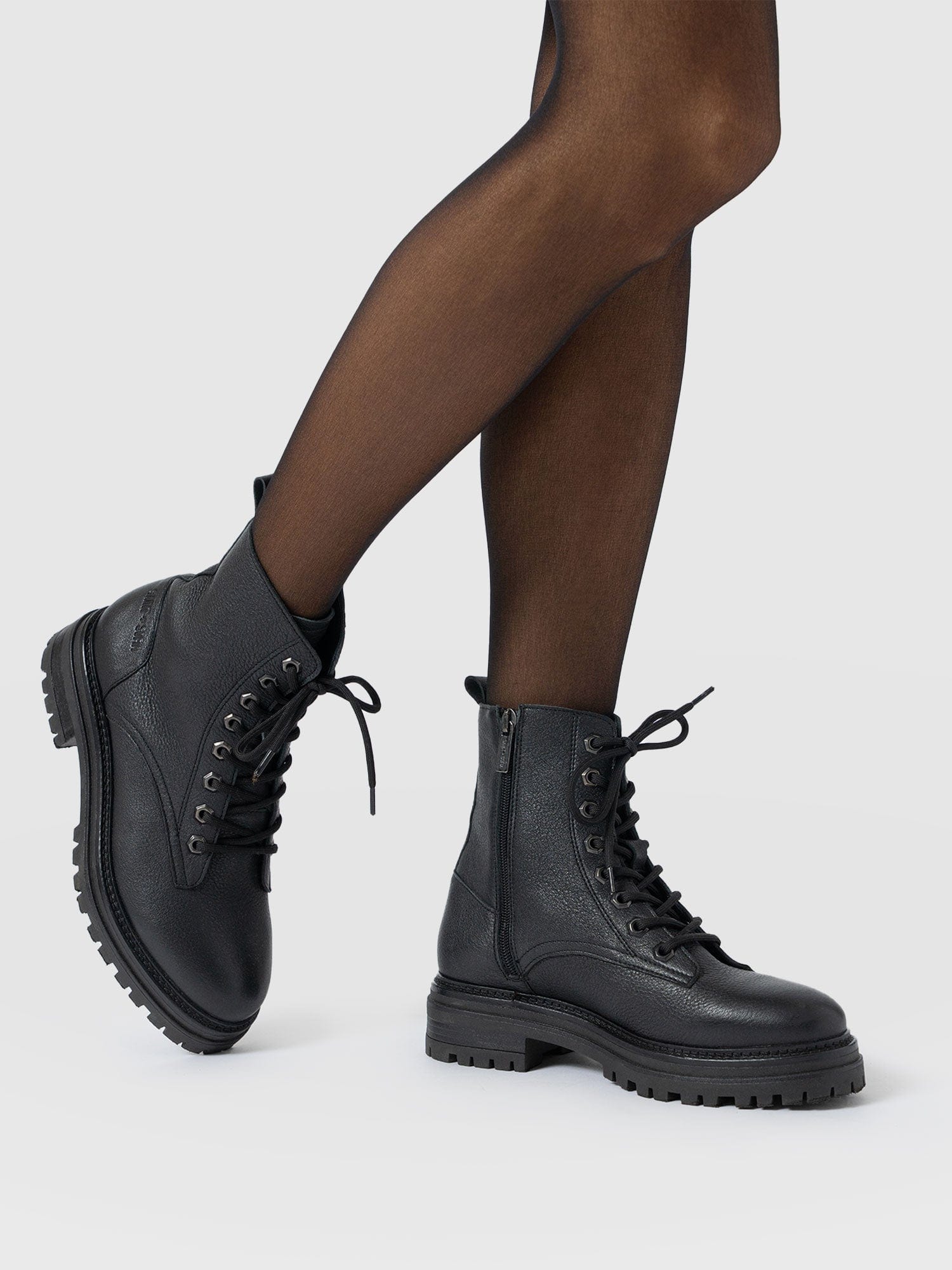 Roxie Biker Boot - Black - Women's Shoes | Saint + Sofia® EU
