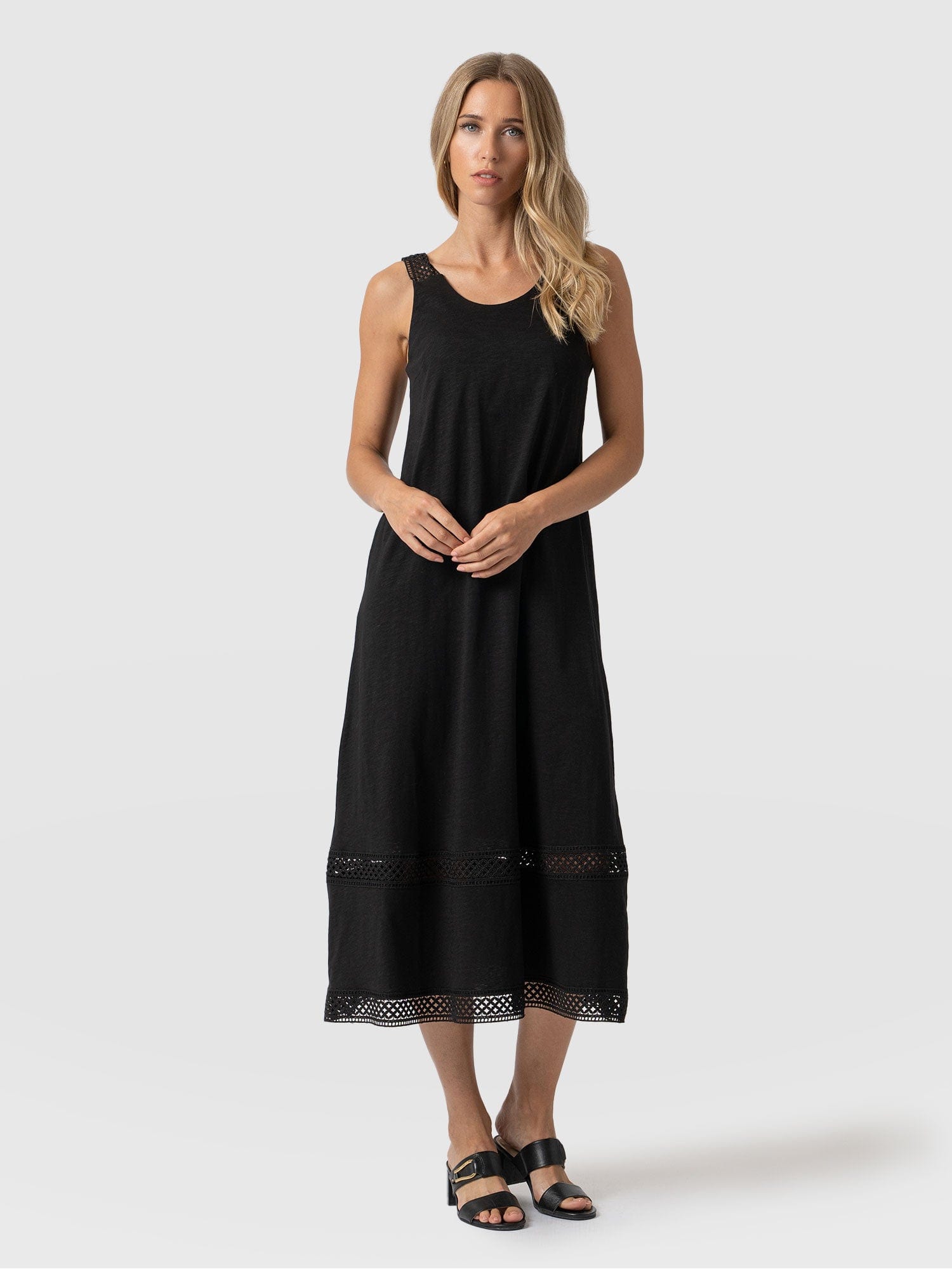 Ruby Lace Trapeze Dress Black - Women's Dresses | Saint + Sofia® EU