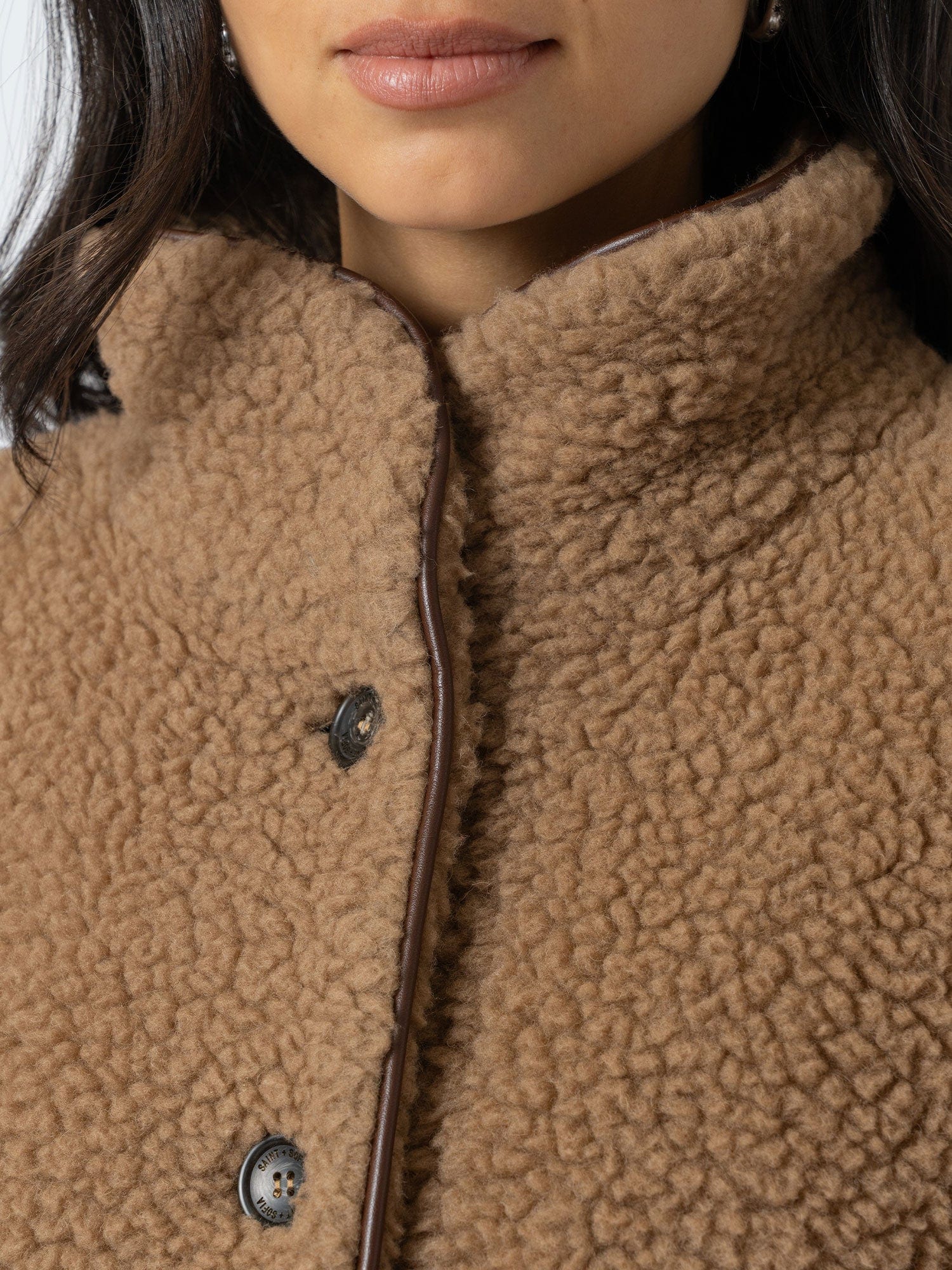 Rumer Teddy Coat - Camel - Women's Outerwears | Saint + Sofia® EU