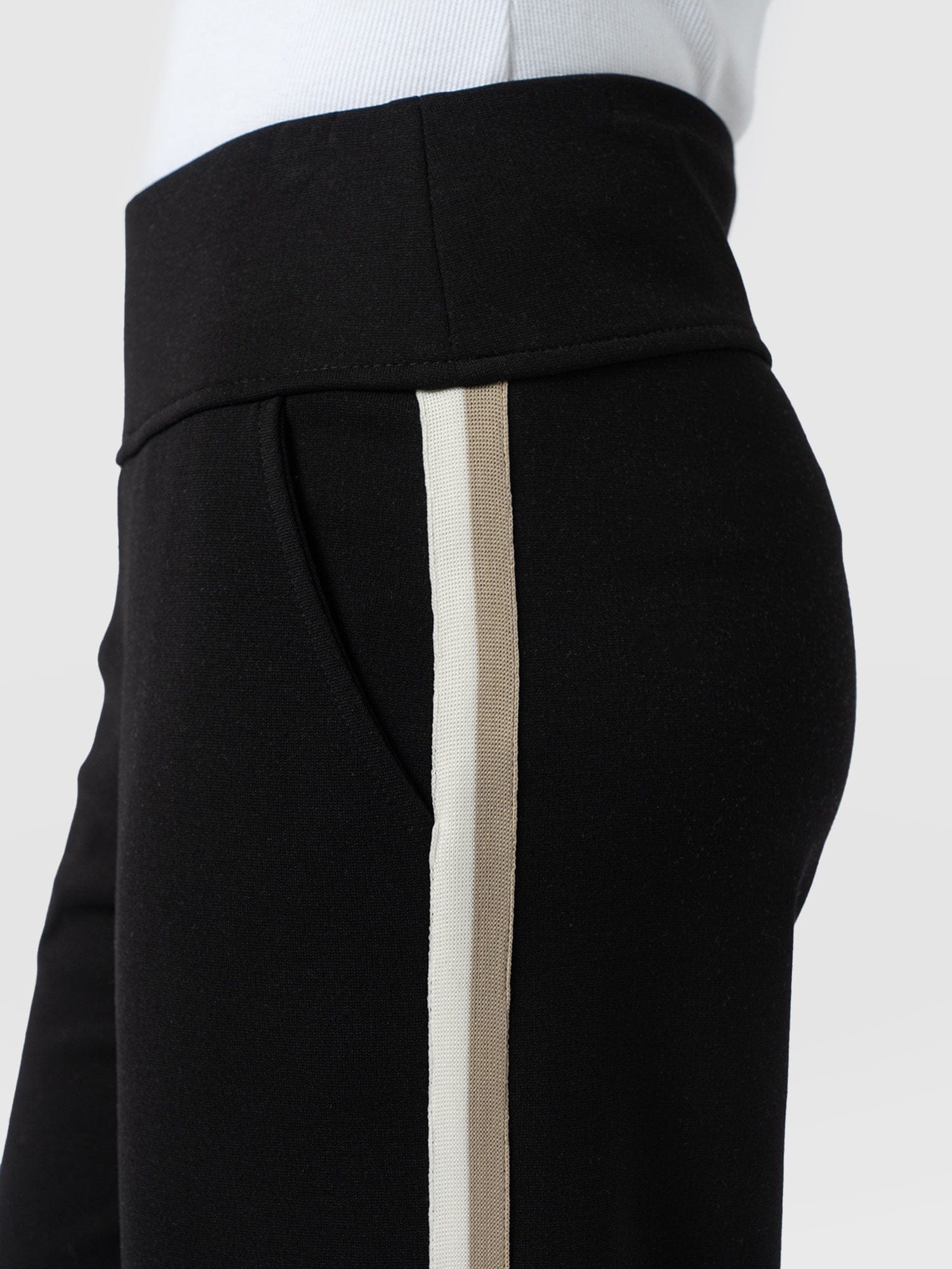 Runway Pant - Black - Cream/Beige Stripe - Women's Trousers | Saint + Sofia® EU