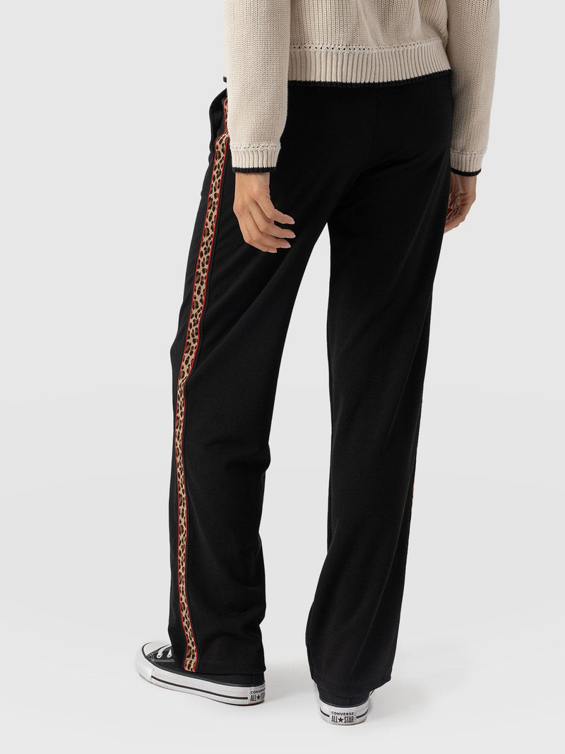 Runway Pant Black Leopard - Women's Trousers | Saint + Sofia® EU