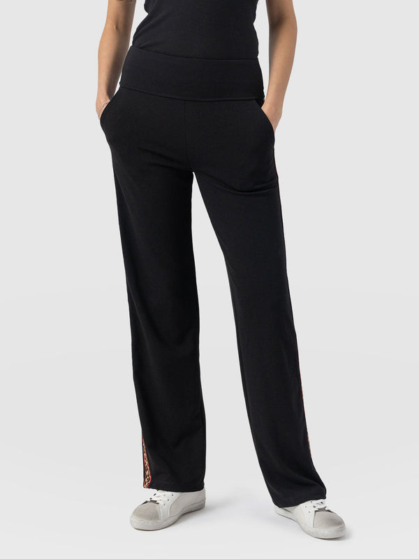 Runway Pant Black Leopard - Women's Trousers | Saint + Sofia® EU