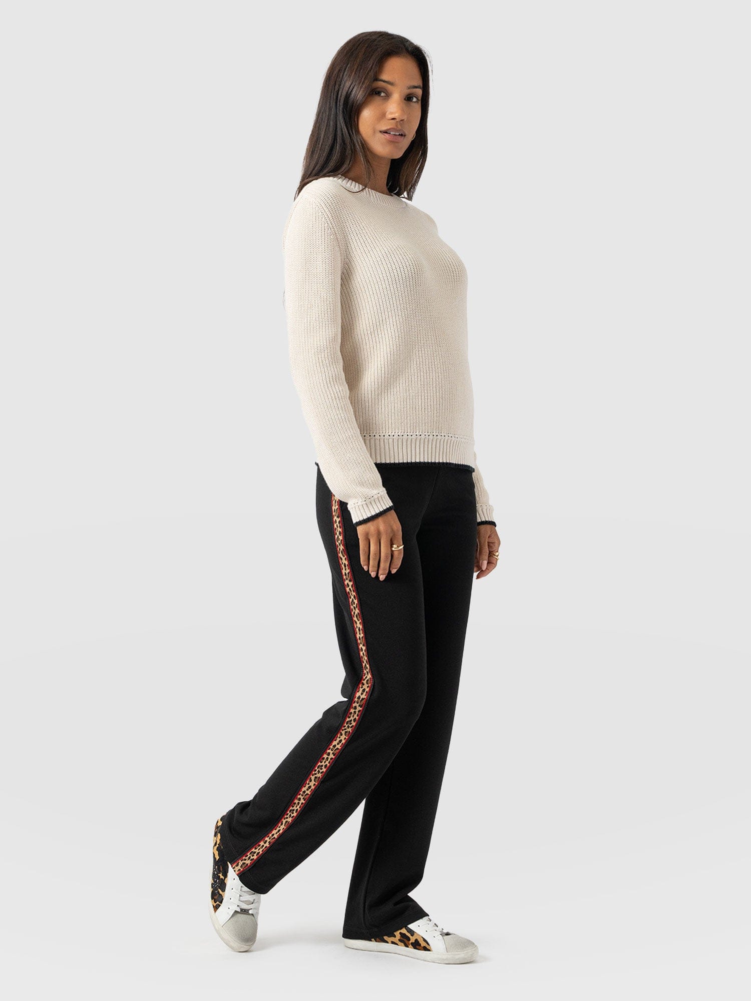 Runway Pant Black Leopard - Women's Trousers | Saint + Sofia® EU