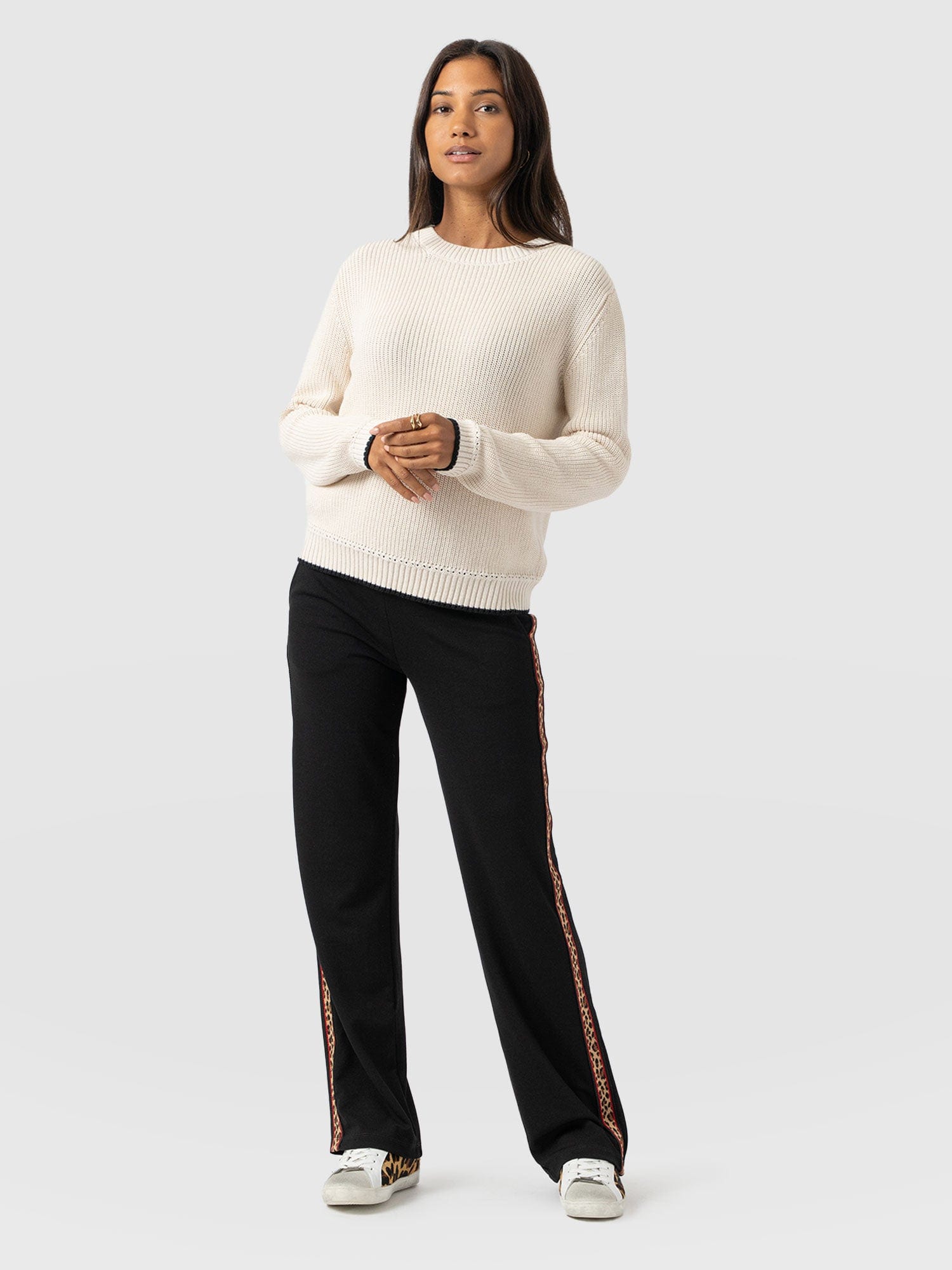 Runway Pant Black Leopard - Women's Trousers | Saint + Sofia® EU