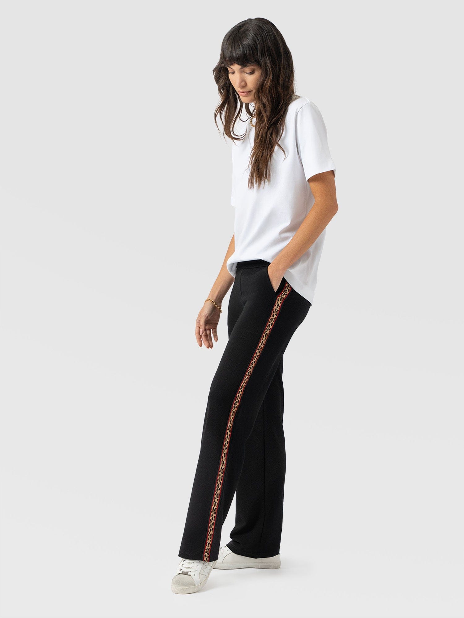 Runway Pant Black Leopard - Women's Trousers | Saint + Sofia® EU