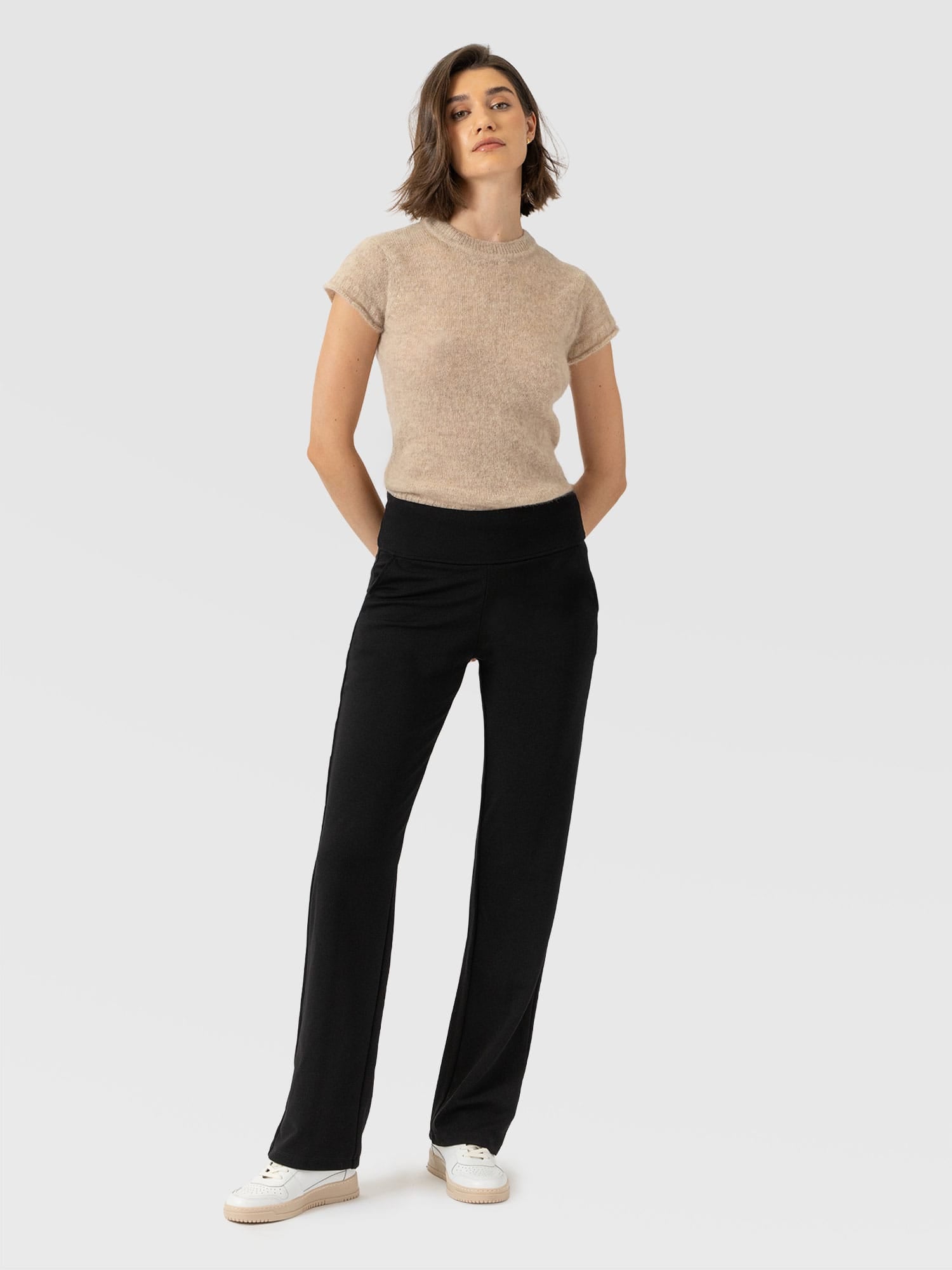 Runway Pant Black - Women's Trousers | Saint and Sofia® EU