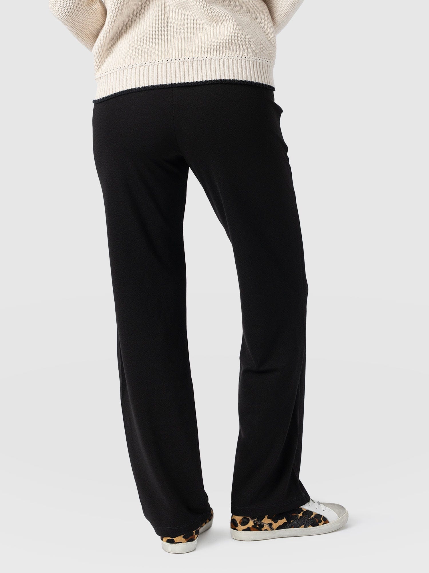 Runway Pant Black - Women's Trousers | Saint + Sofia® EU