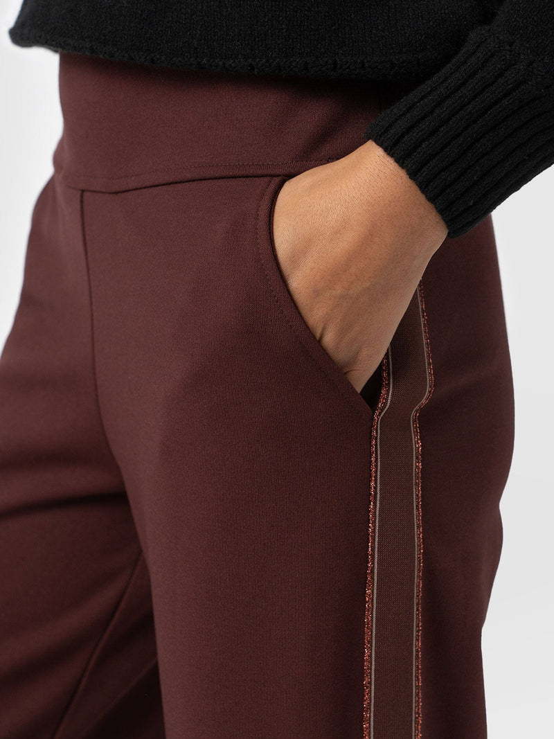 Runway Pant Bottle Maroon with Bronze Stripe - Women's Trousers | Saint + Sofia® EU