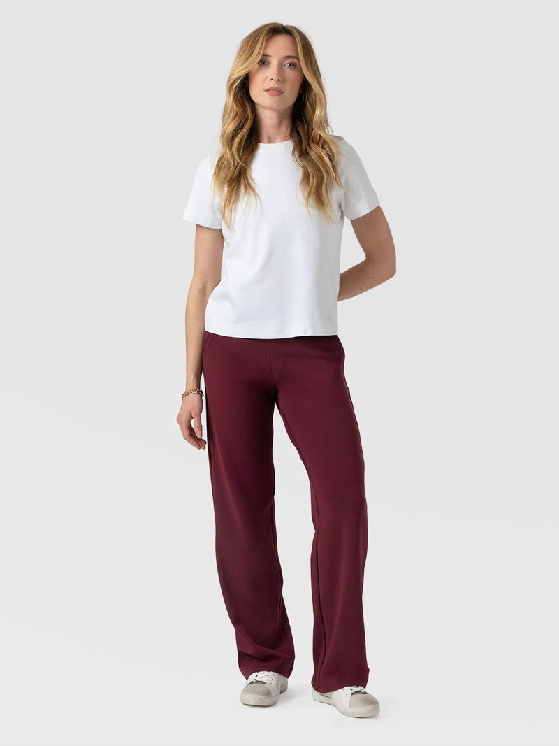 Runway Pant Burgundy - Women's Trousers | Saint + Sofia® EU