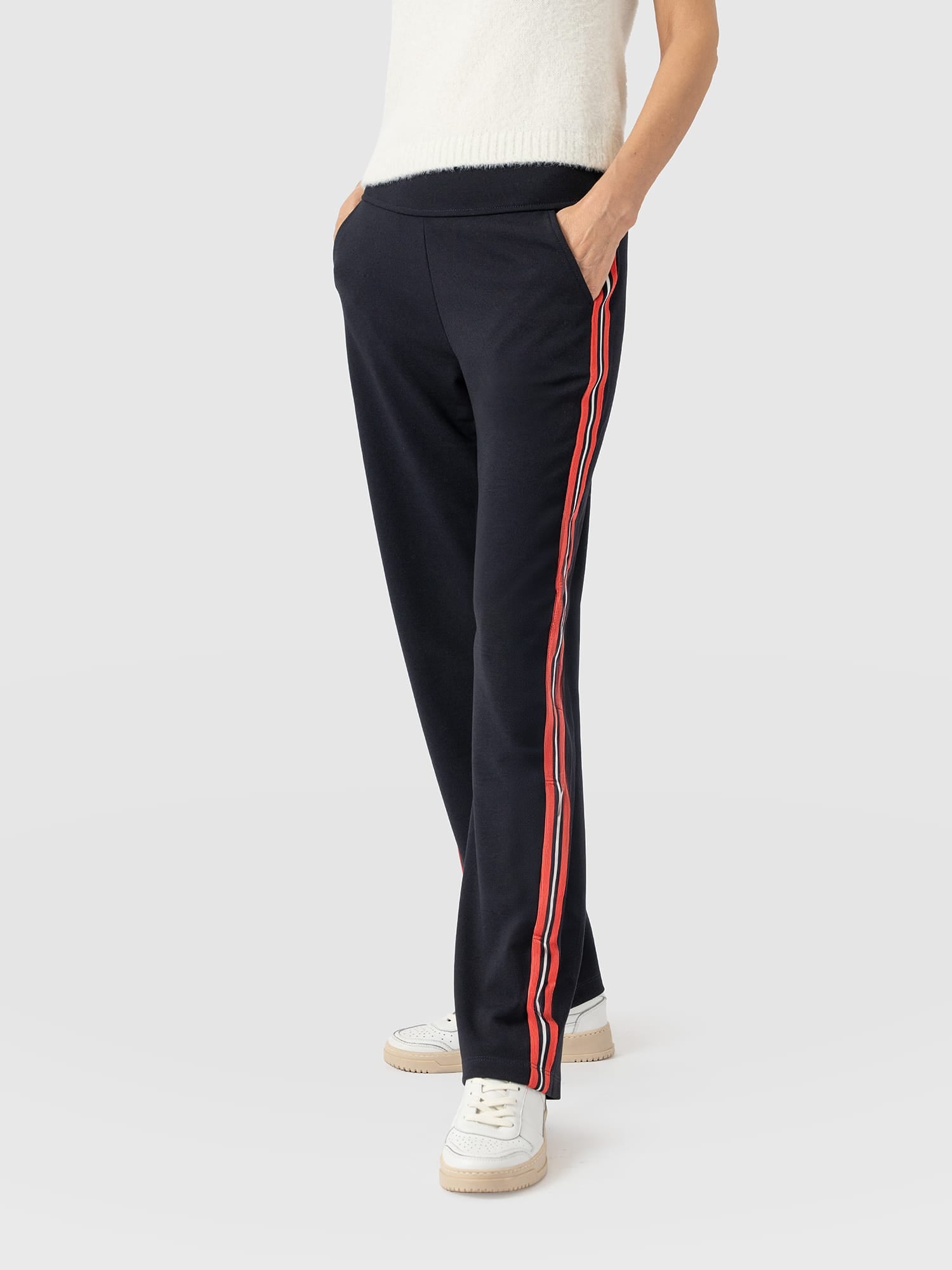Runway Pant Navy Red Stripe - Women's Trousers | Saint and Sofia® EU