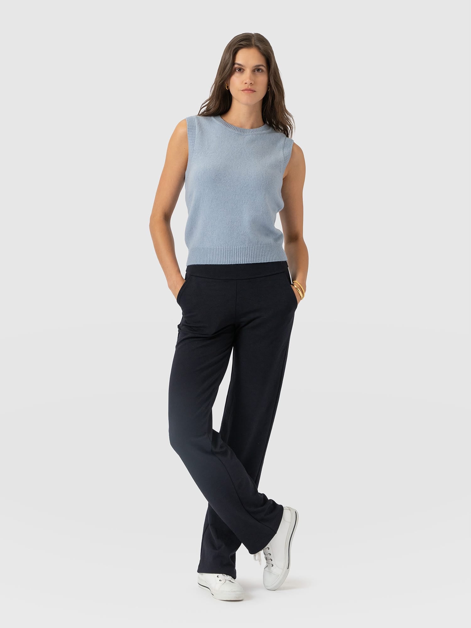 Runway Pant Navy - Women's Trousers | Saint and Sofia® EU
