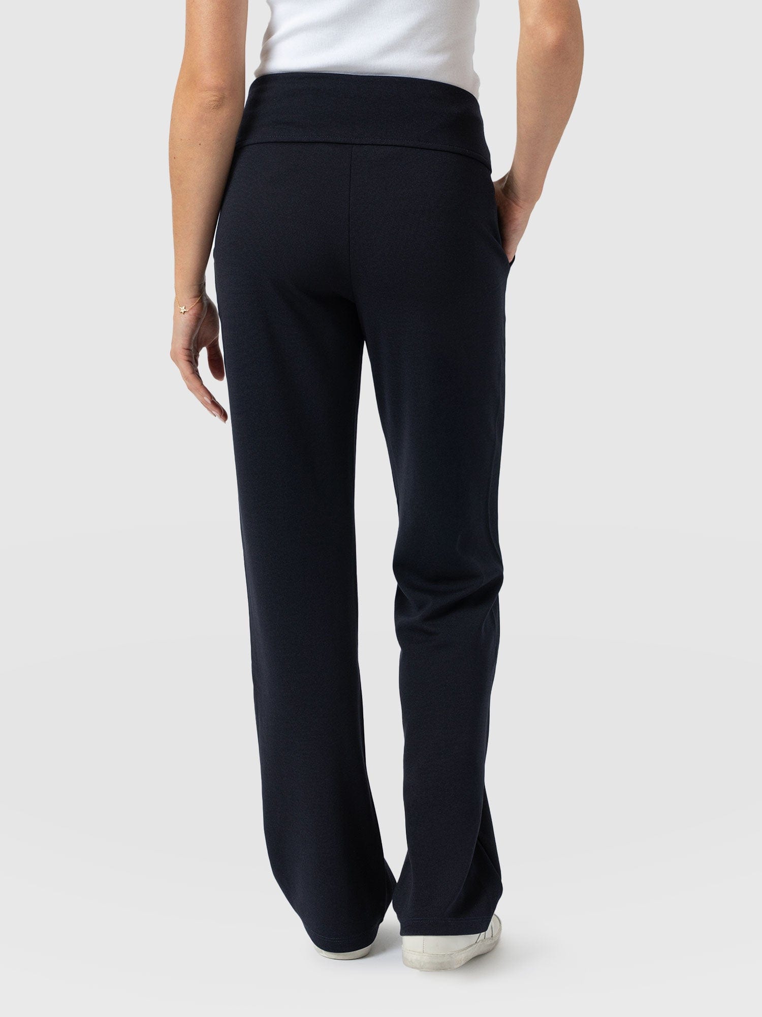 Runway Pant Navy - Women's Trousers | Saint + Sofia® EU