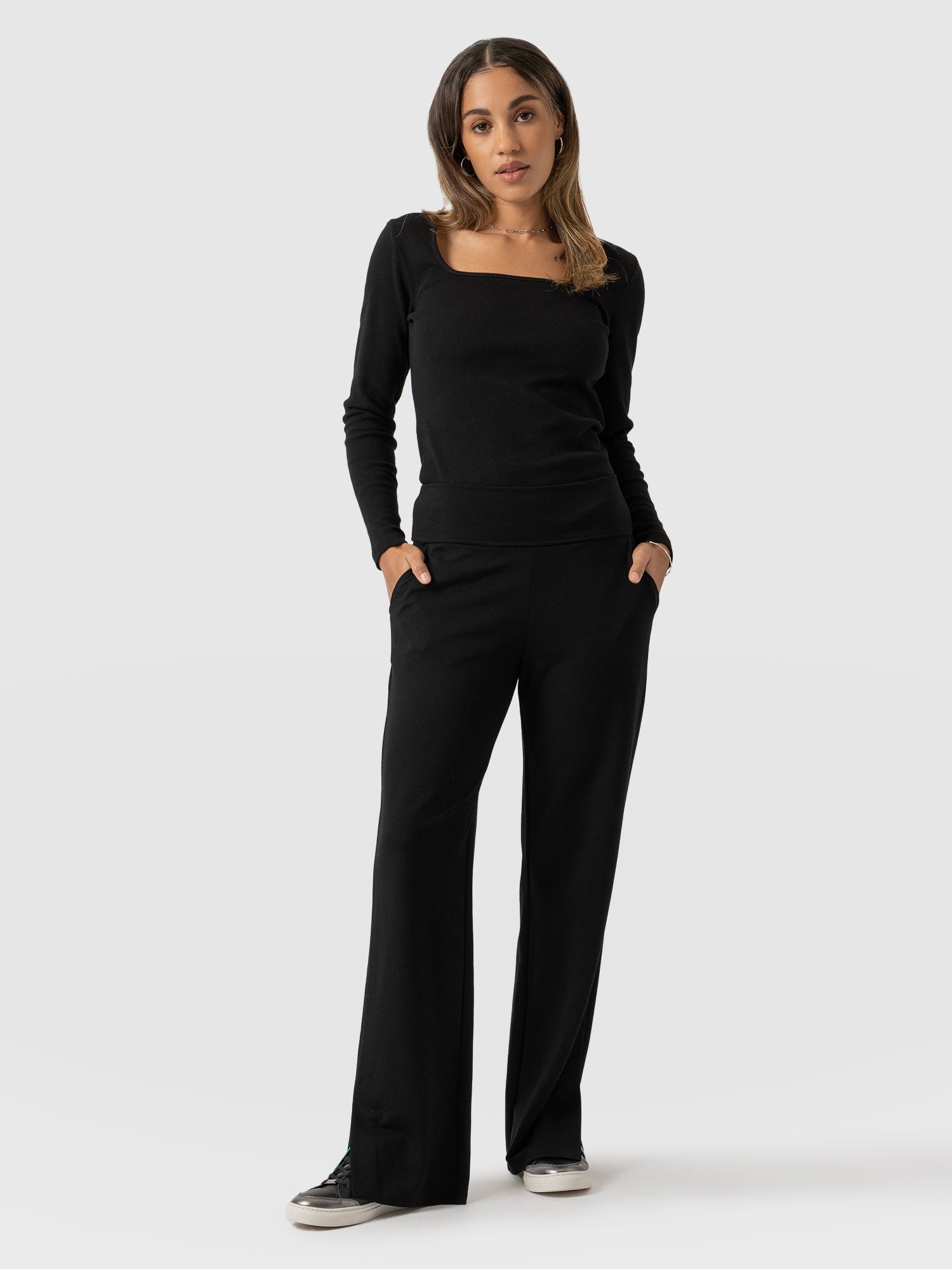 Runway Split Pant Black-Green - Women's Trousers | Saint + Sofia® EU