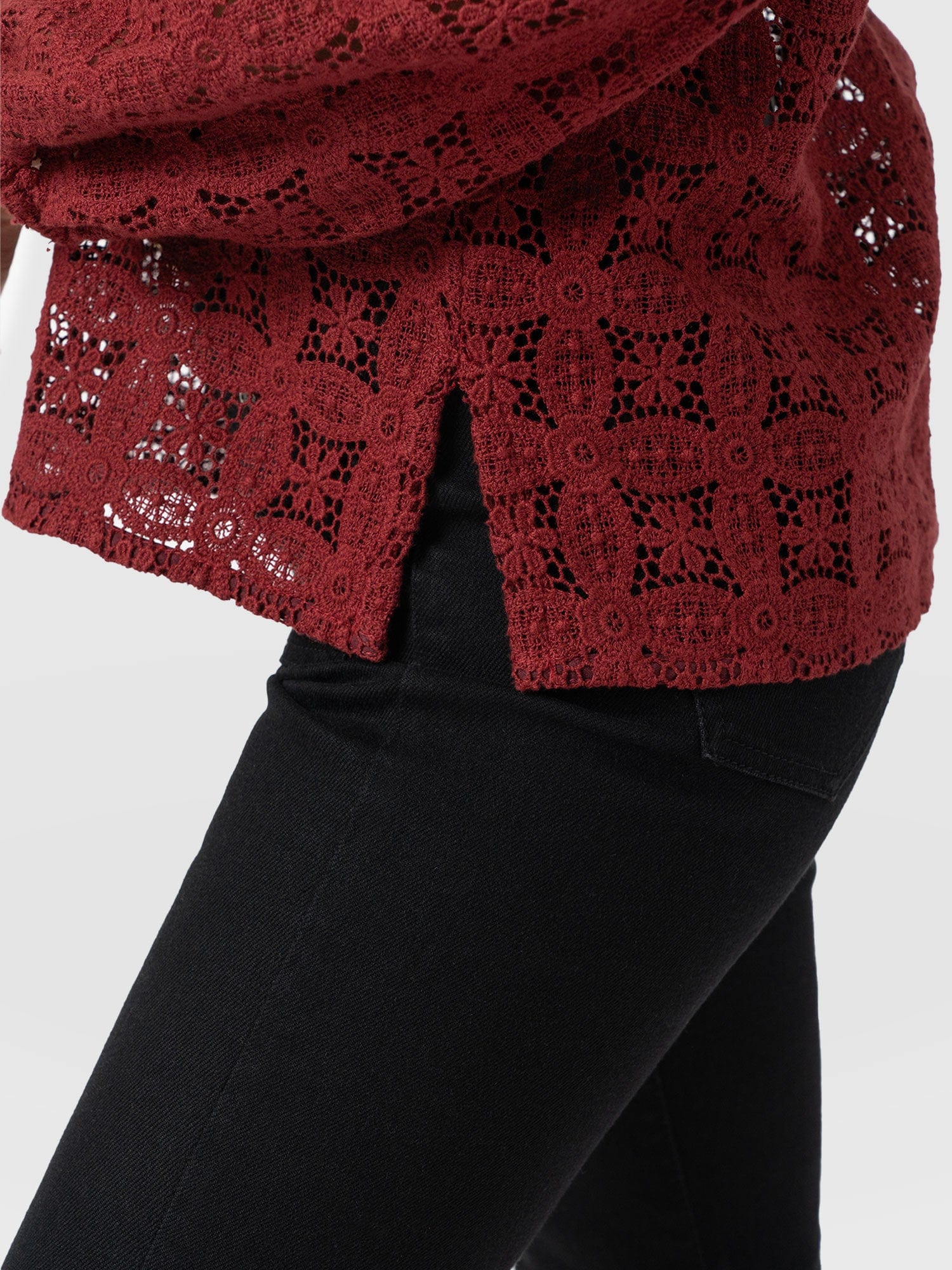 Sadie Blouse - Burgundy - Women's Blouses | Saint + Sofia® EU
