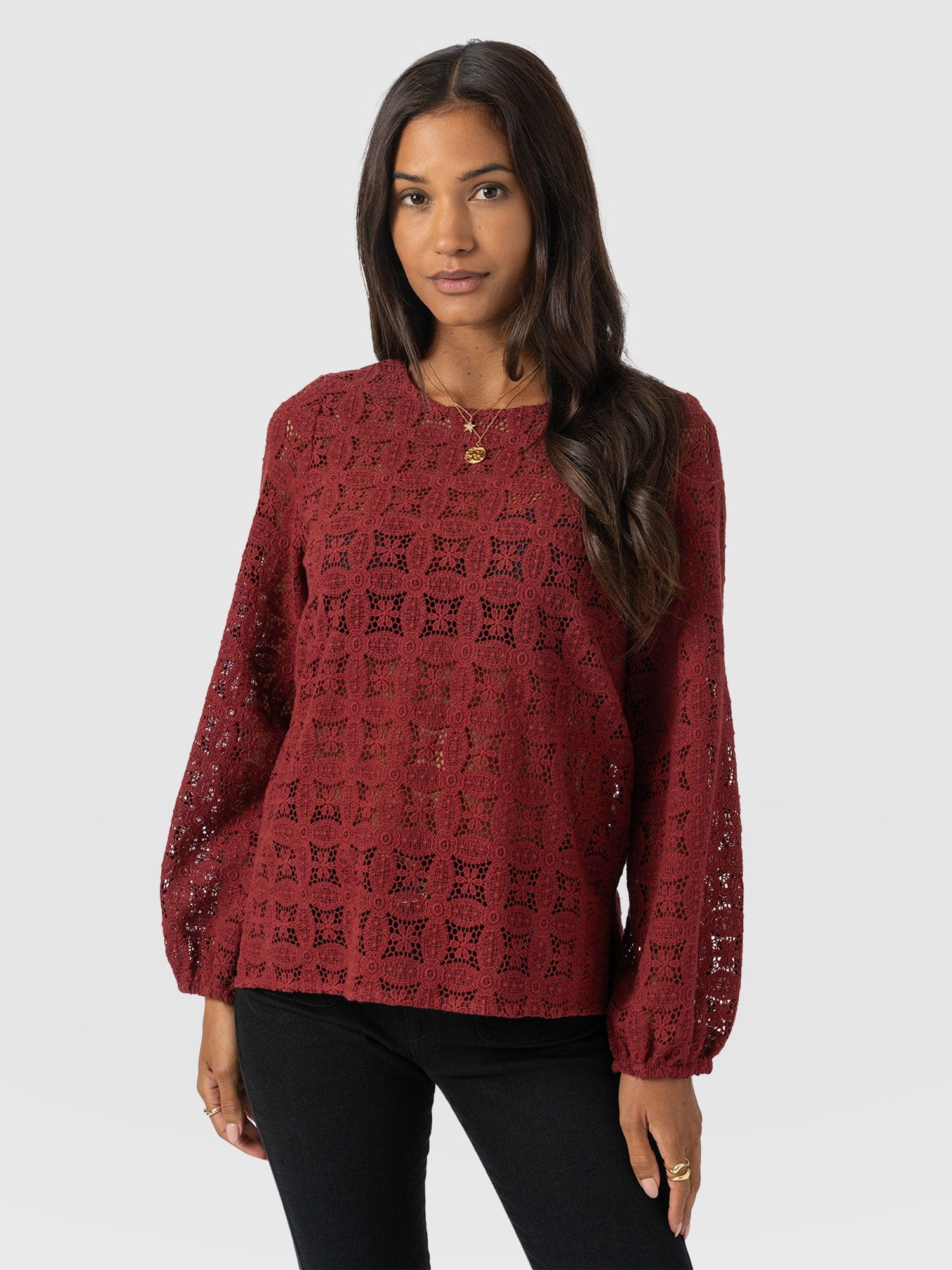 Sadie Blouse - Burgundy - Women's Blouses | Saint + Sofia® EU