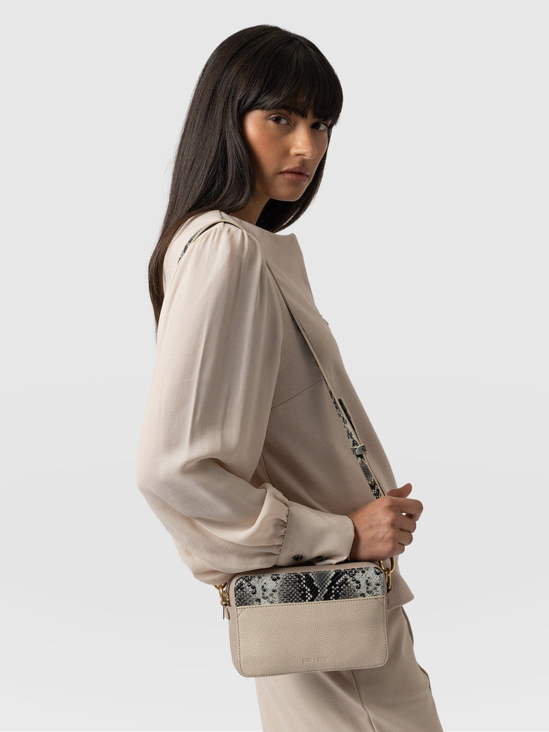 Saffiano Cross-Body Bag Nude Snake - Women's Leather Bags | Saint + Sofia® EU