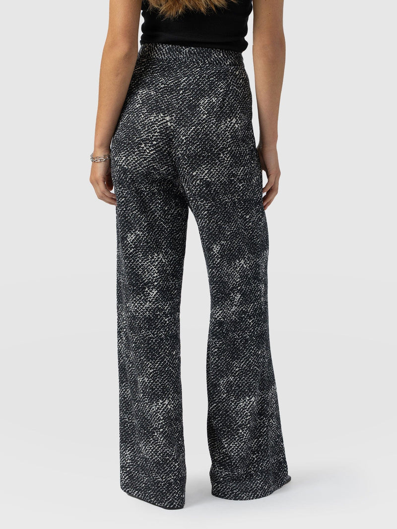 Sawyer Pant Monochrome Gothica - Women's Trousers | Saint + Sofia® EU